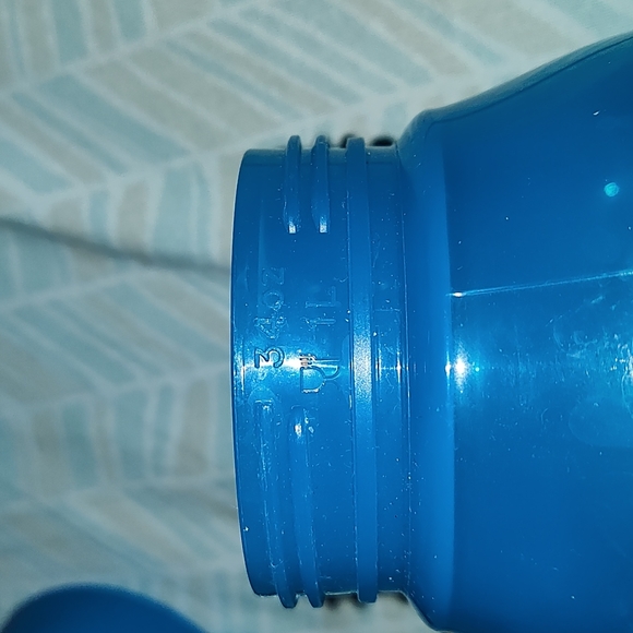 Tupperware Water Bottle - Picture 3 of 5